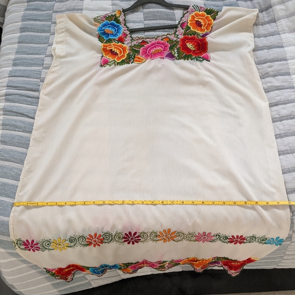 Vintage embroidered caftan - Picture 6 of 7